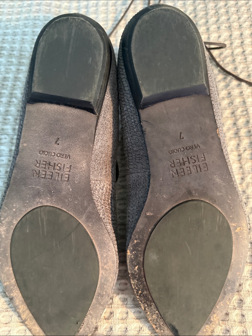 Eileen Fisher Gray Taupe Pointed Lace-Up Flats in size 7 - Picture 4 of 7